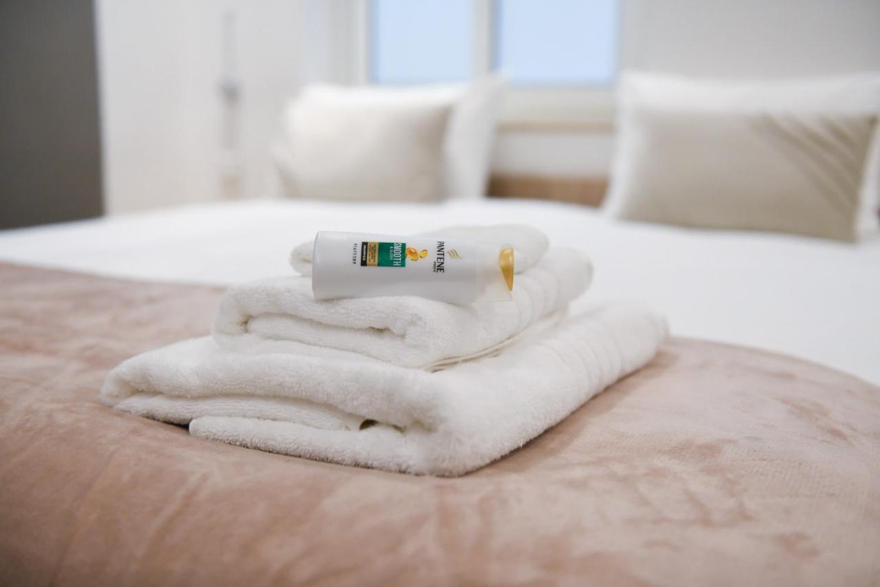 Privilege Suite Pietà Extérieur photo