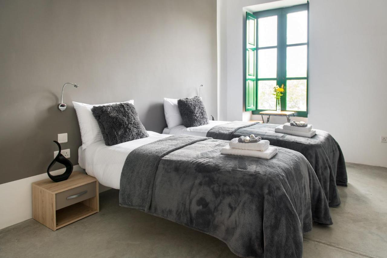 Privilege Suite Pietà Extérieur photo
