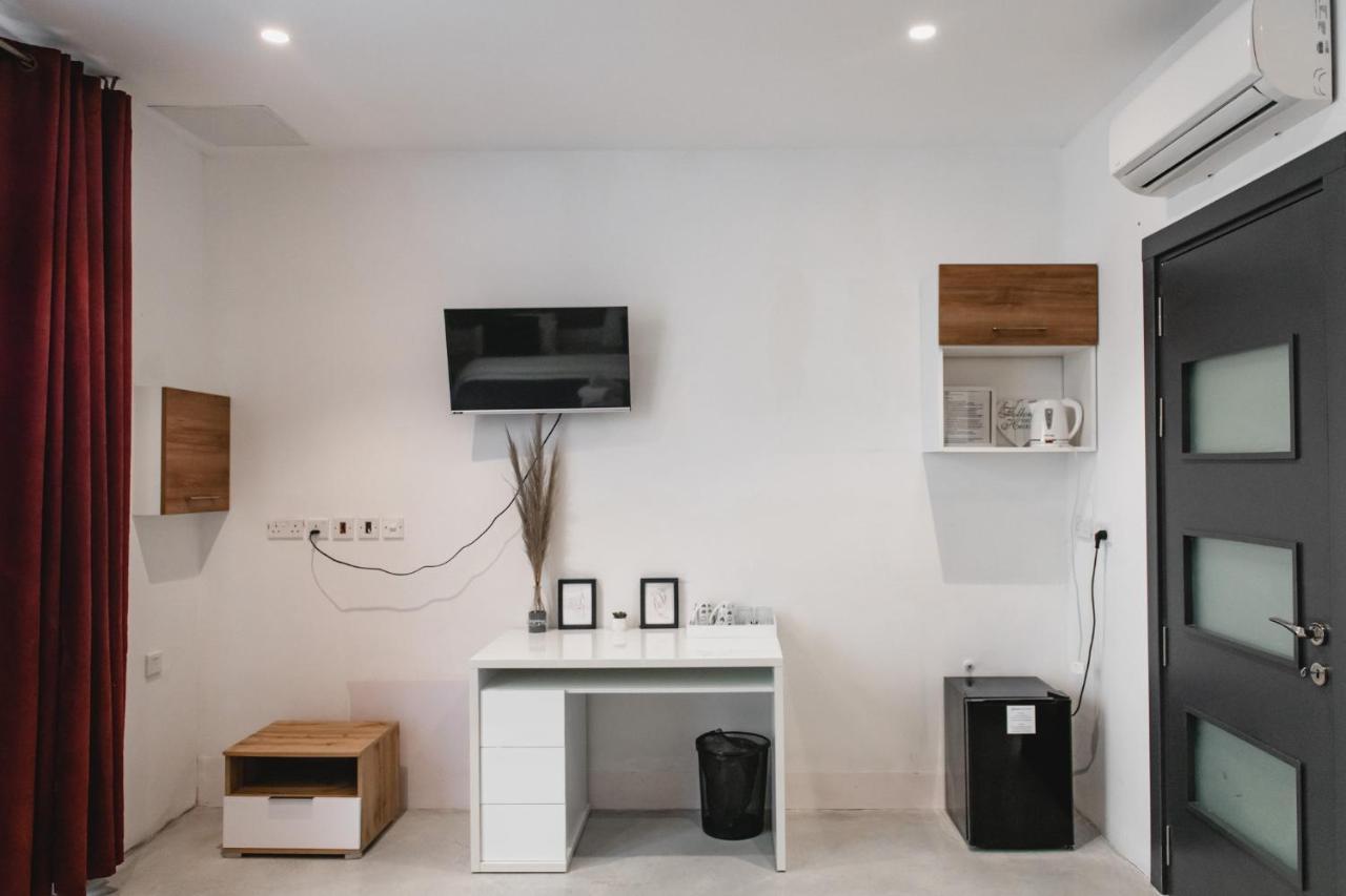 Privilege Suite Pietà Extérieur photo