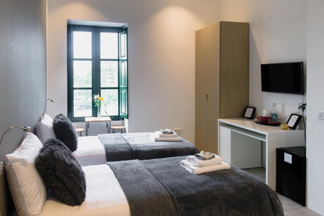 Privilege Suite Pietà Extérieur photo