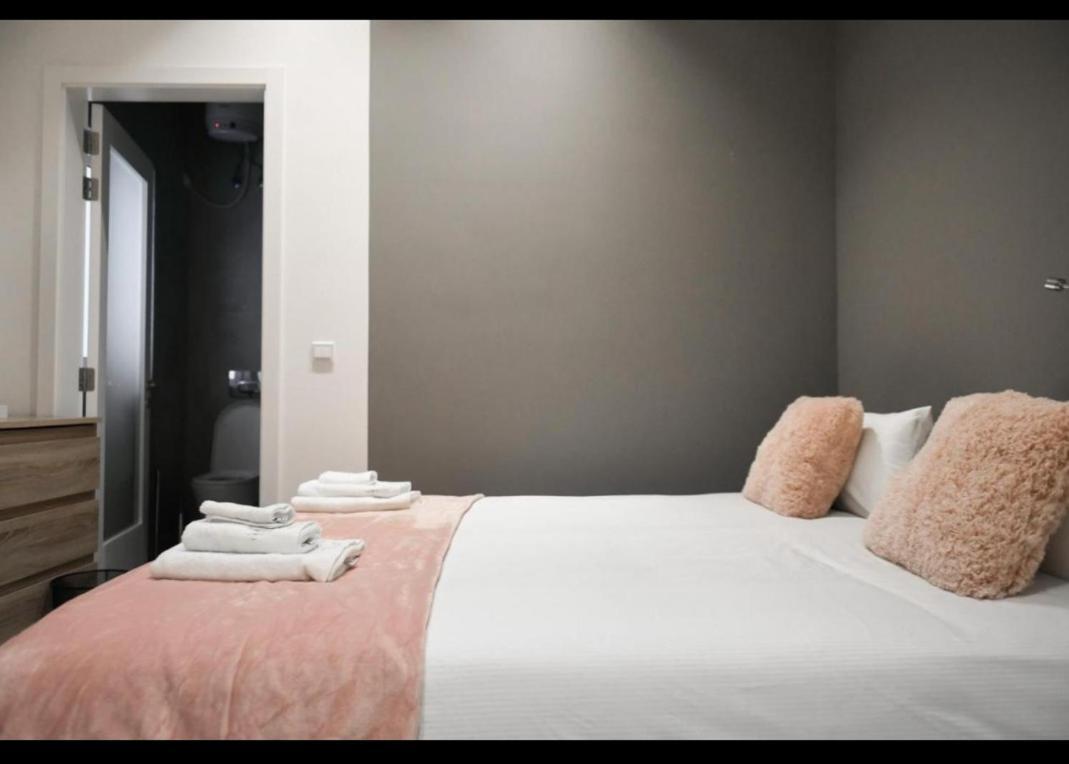 Privilege Suite Pietà Extérieur photo